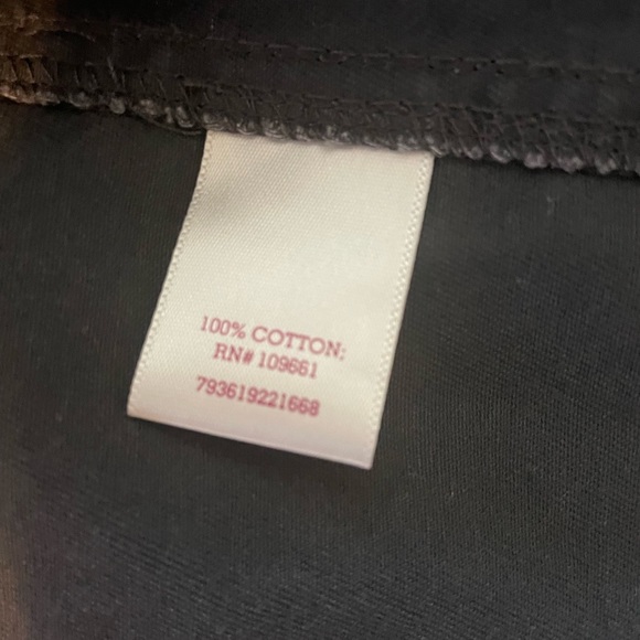 Like new cropped jacket, grey color. Size XL - Picture 4 of 4